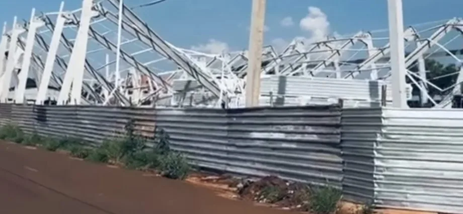 Desabamento de mercado em construção causa mortes em Campo Grande