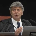 Fux assume relatoria de ação sobre visitas de esposa de Moraes ao Senado
