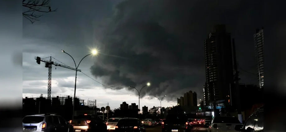 Tempestades e ventos de até 90 km/h em Mato Grosso do Sul neste fim de semana
