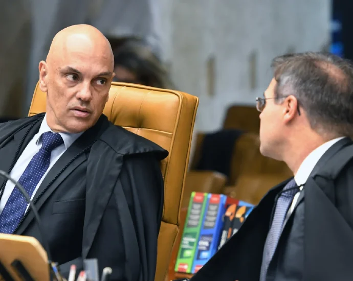 Discussão entre Moraes e Mendonça após investigação sobre conversa com Vorcaro