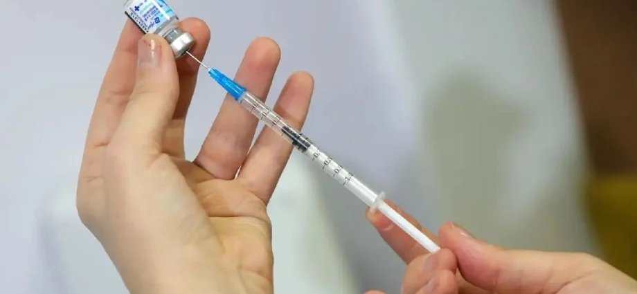 SUS oferece vacina pneumocócica 20-valente para maiores de 85 anos