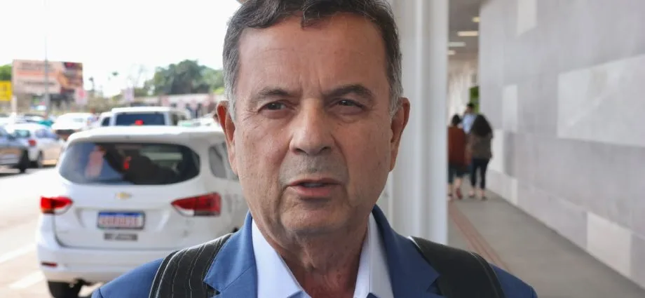 Flávio Bolsonaro não sabia de investigação no caso Dark Horse, afirma Rogério Marinho