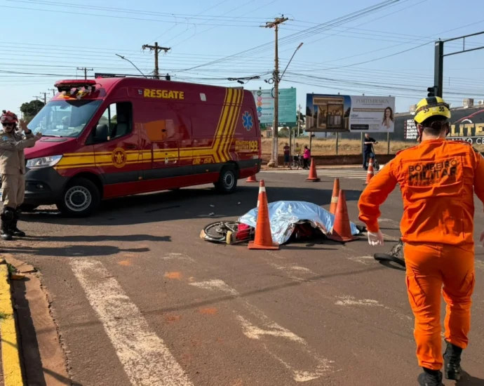 Ciclista morre após ser atingida por caminhão em Nova Andradina