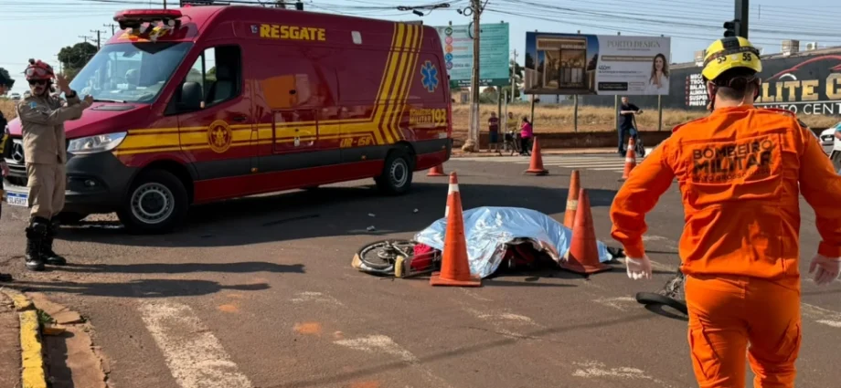 Ciclista morre após ser atingida por caminhão em Nova Andradina