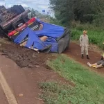 Caminhoneiro sofre ferimentos após tombamento de carreta na BR-163 em Rio Brilhante