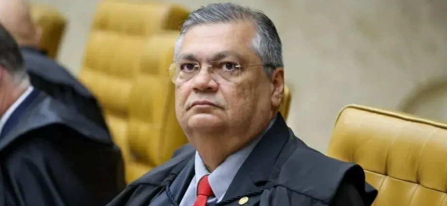 Candidatos de direita criticam ‘pizza’ após pedido de vista de Flávio Dino no STF