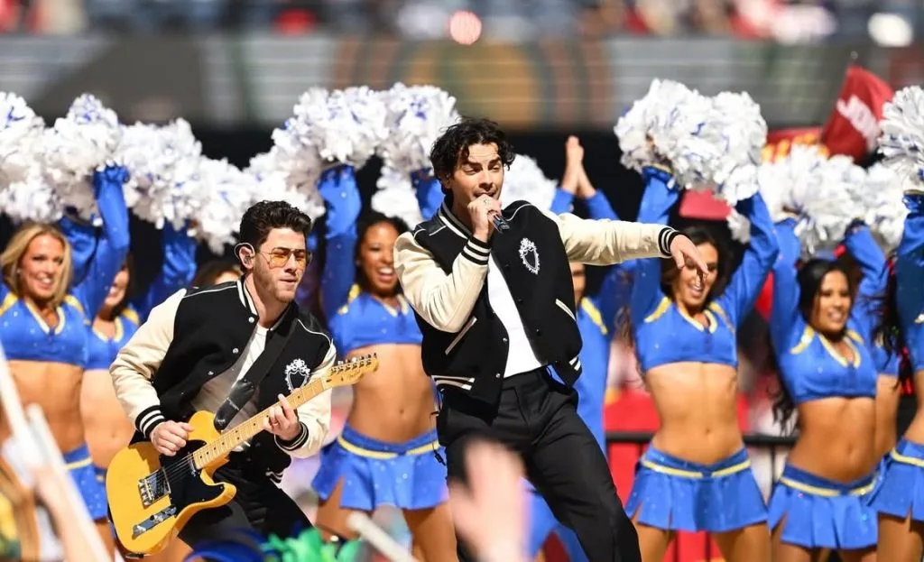 Jonas Brothers fazem show histórico na NFL em Melbourne
