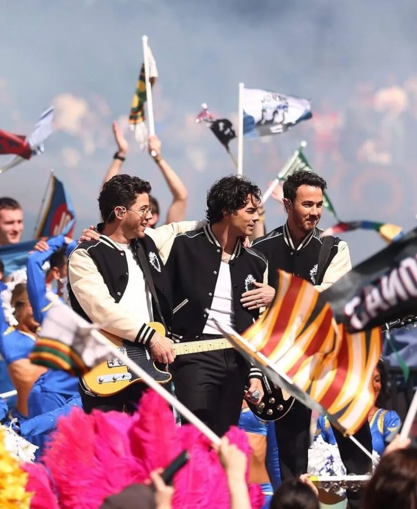 Jonas Brothers fazem show histórico na NFL em Melbourne
