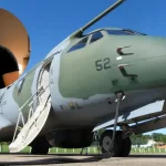 Avião da FAB de Campo Grande apoia buscas por cantor Rick em SC