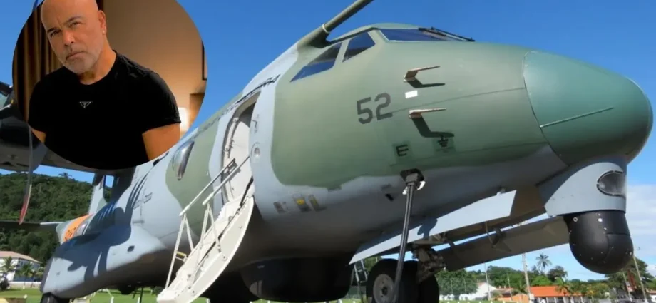 Avião da FAB de Campo Grande apoia buscas por cantor Rick em SC