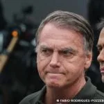 TSE libera uso de imagens de Jair Bolsonaro em santinhos