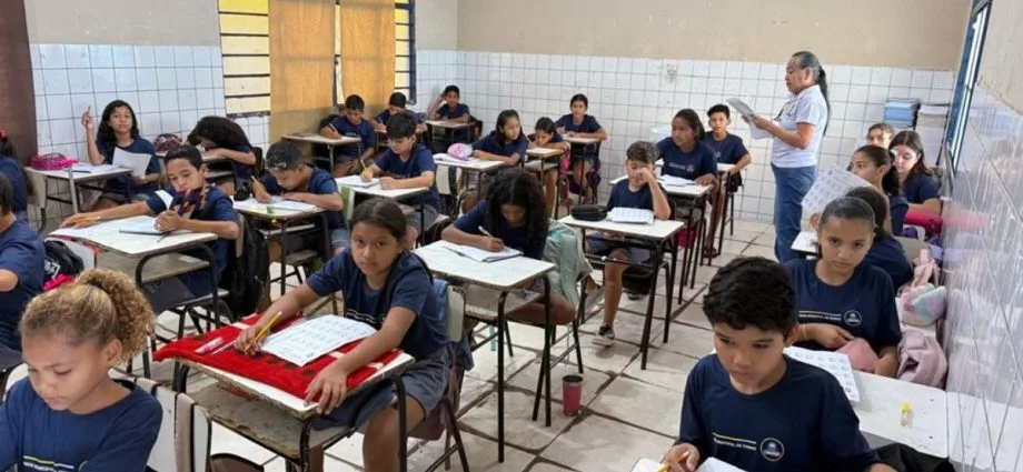 Corumbá reduz horário das aulas devido a calor extremo