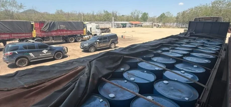 Apreensão de 15 toneladas de solvente para cocaína em Corumbá