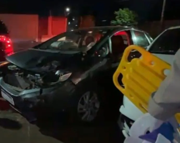 Colisão entre veículos no Jardim Tijuca deixa motoristas feridas