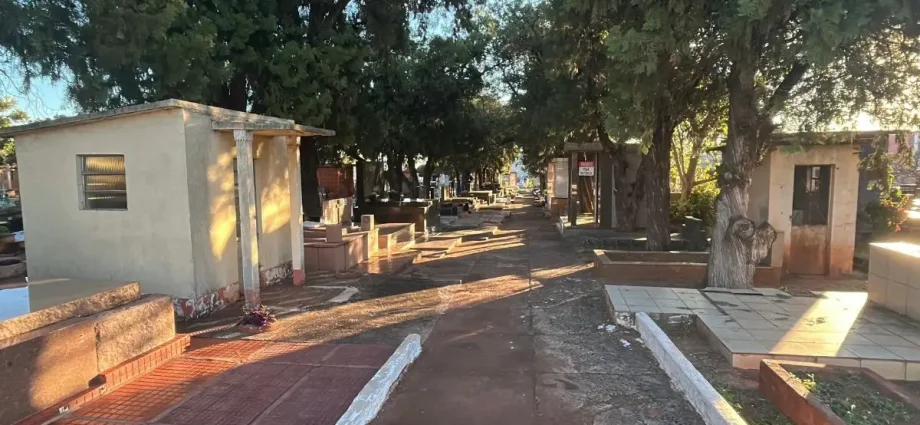 Passeio guiado no cemitério centenário de Campo Grande terá inscrições abertas