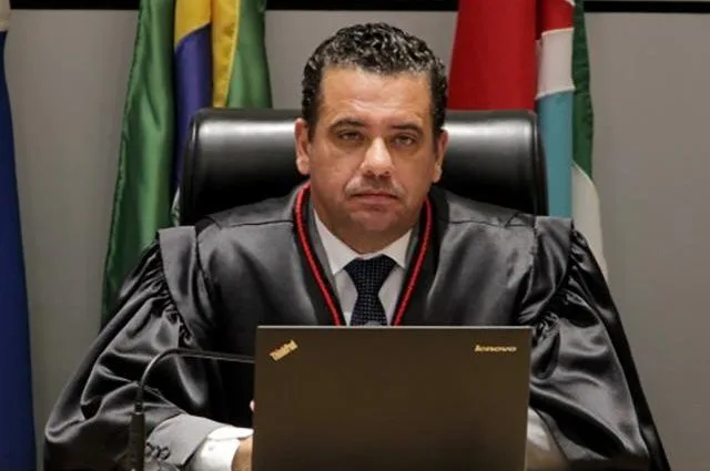Alexandre Bastos retorna ao TJMS após afastamento pelo CNJ