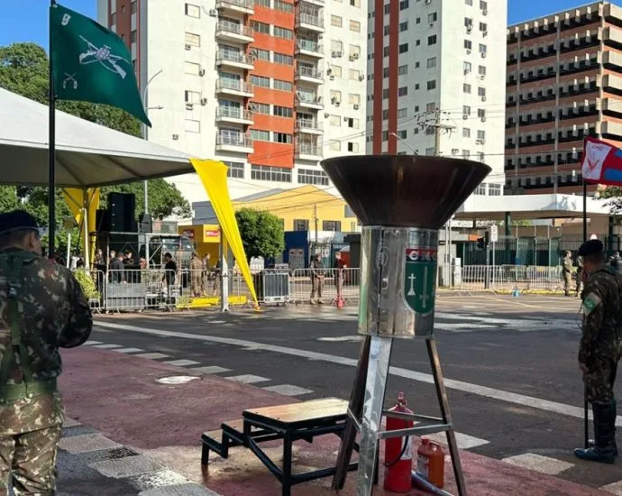 Desfile de 7 de Setembro reúne moradores em Campo Grande
