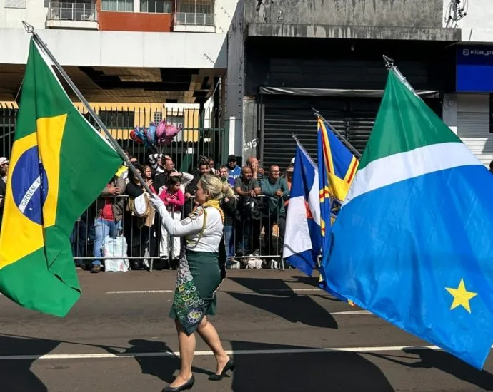 Desfile de 7 de Setembro reúne 12 mil em Campo Grande