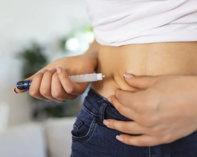 SUS deve disponibilizar canetas emagrecedoras para pacientes com obesidade