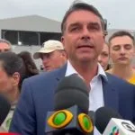 GloboNews pede desculpas a Flávio Bolsonaro sobre polêmica com Nossa Senhora Aparecida