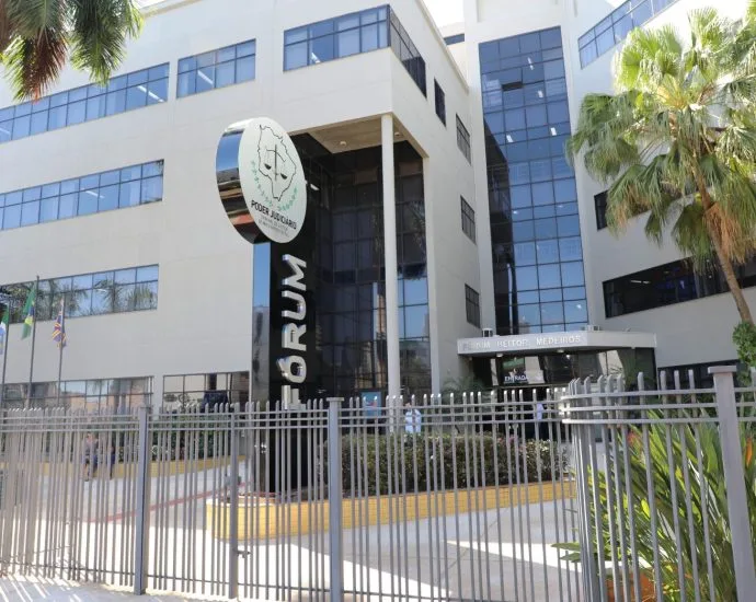 Campo Grande: Empresa condenada por não realizar cirurgia plástica em consumidora