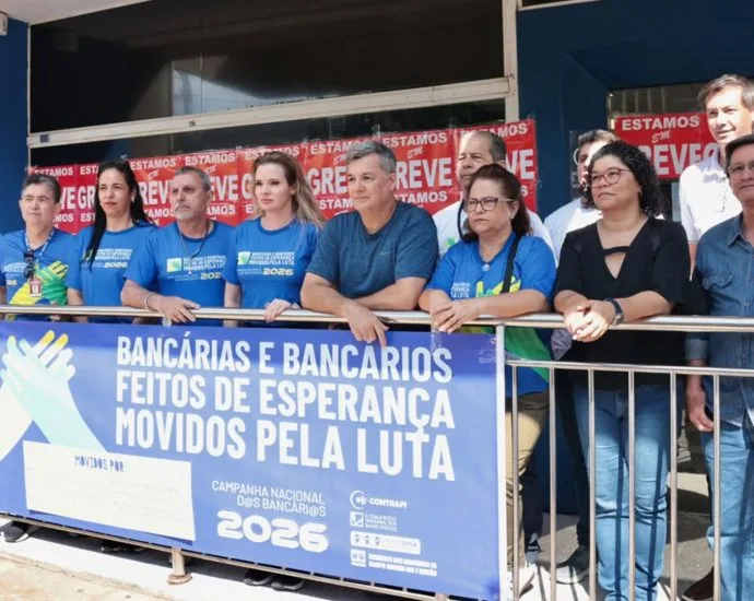 Funcionários da Caixa realizam assembleia em Campo Grande para discutir greve