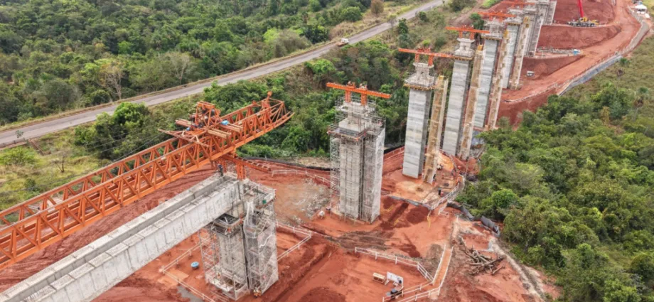 Ponte ferroviária da Arauco atinge 70% de execução em Inocência