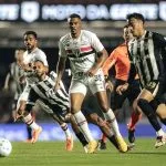 São Paulo vence Atlético-MG e se distancia da zona de rebaixamento