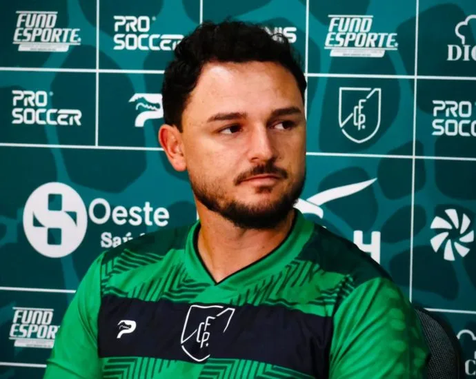 Juninho Morais deixa o comando do Pantanal Feminino após três jogos