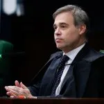 Encontro Secreto entre Vorcaro e André Mendonça é Revelado por Mensagens