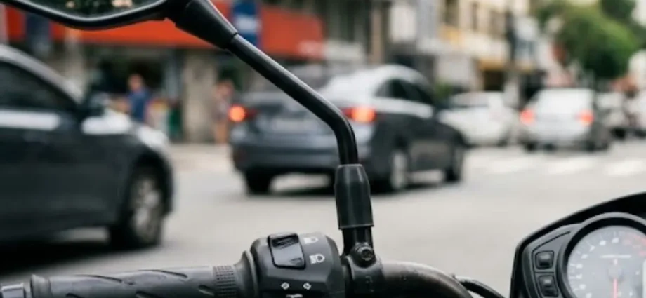 Entregador é assaltado e tem moto roubada em Campo Grande