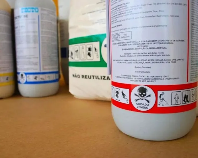Trio é condenado por transporte de agrotóxico proibido em Ponta Porã