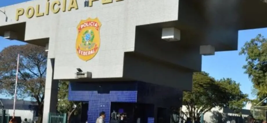 Delegados criticam afastamento de chefe da PF por decisão monocrática