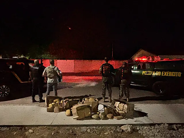 Polícia Federal apreende 101 kg de maconha em Corumbá e prende quatro pessoas
