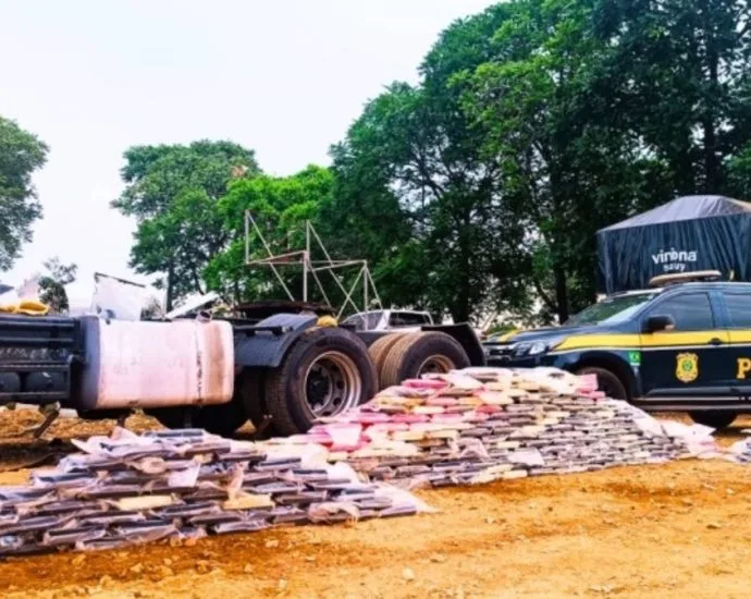 PRF apreende 304 quilos de maconha em Miranda