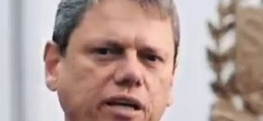 Tarcísio de Freitas defende apoio popular a André Mendonça em São Paulo