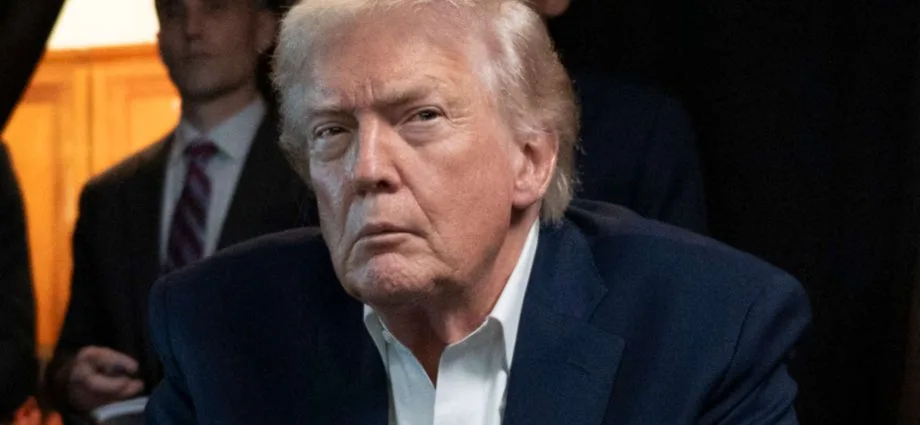 Trump anuncia nomeação de czar da IA para promover e monitorar tecnologia