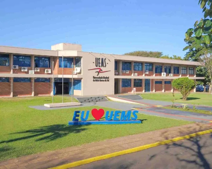 UEMS suspende aulas em Dourados devido a alerta vermelho para tempestades