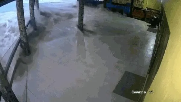 Tsunami meteorológico confirmado em Santa Catarina após avanço do mar