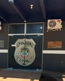 Dois homens são detidos após furto de carro e fuga em Ponta Porã