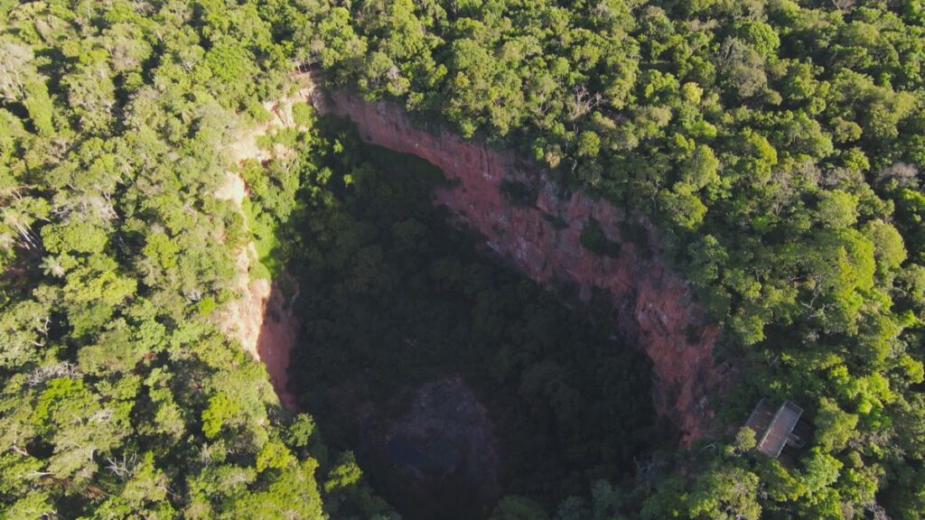 Buraco das Araras