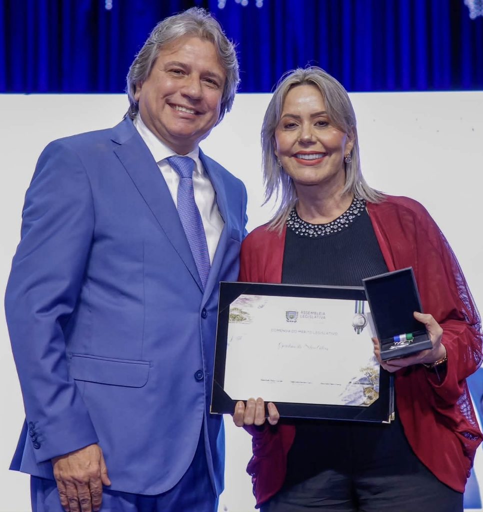 Gerolina Alves recebe Comenda do Mérito Legislativo em MS