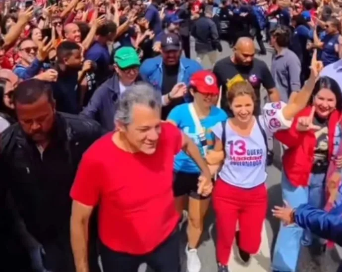 Haddad critica tentativa de Nunes de barrar ato de Lula na Paulista