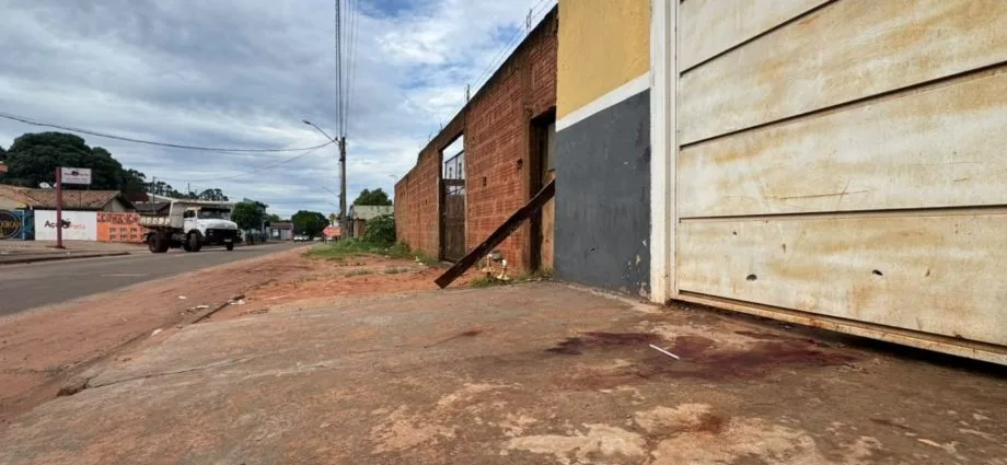 Atentado em Jardim Noroeste deixa jovem morto e irmão ferido
