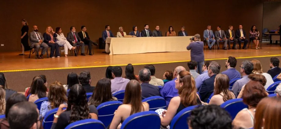 Câmara de Vereadores homenageia profissionais da saúde e educação em Três Lagoas