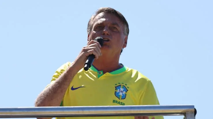 Eduardo Bolsonaro confirma que nomeações de ministros dependerão de Jair Bolsonaro