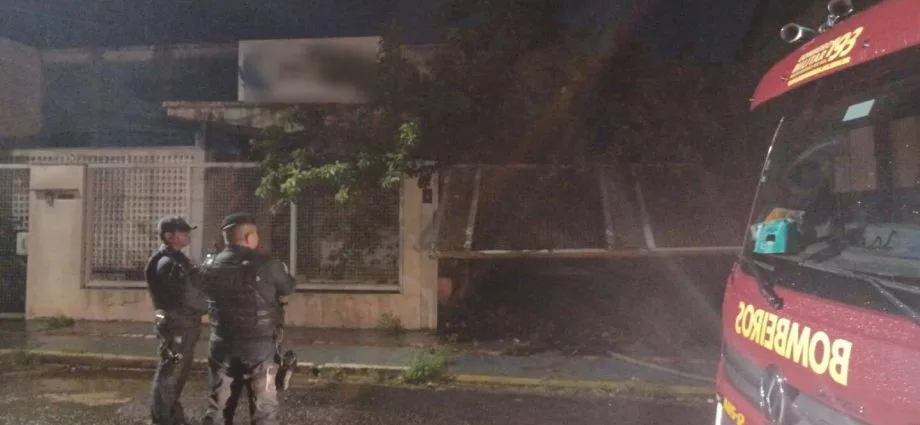 Incêndio criminoso mobiliza bombeiros em Campo Grande