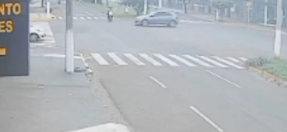 Motociclista morre em acidente com padre em Dourados