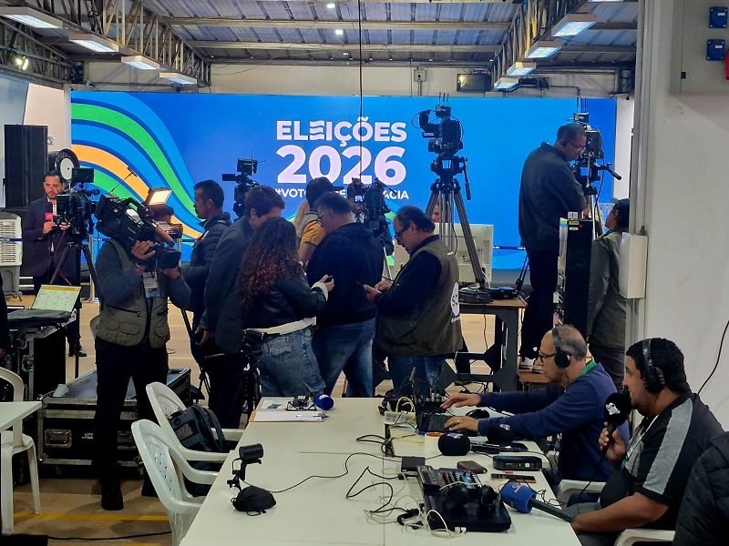 Votação em Mato Grosso do Sul reúne 2 milhões de eleitores neste domingo (25)