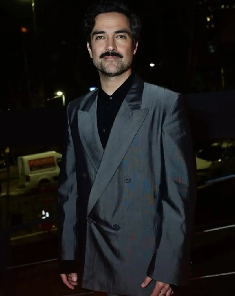 Alfonso Herrera prestigia festa do MASP em São Paulo a convite da Gucci